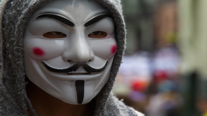 Tras los ataques ocurridos en el diario Charlie Hebdo, Anonymous 'hackeó' las cuentas de correo electrónico de los seguidores del Estado Islámico.