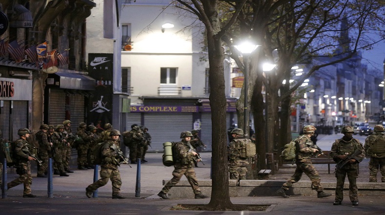 Al operativo policial se unieron efectivos del Ejército francés.