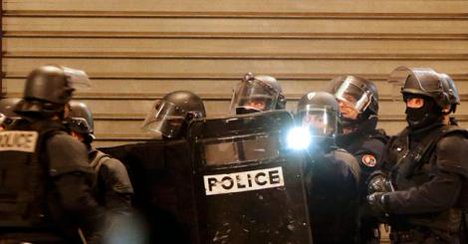 Los oficiales han detenido a un sospechoso de los atentados en París