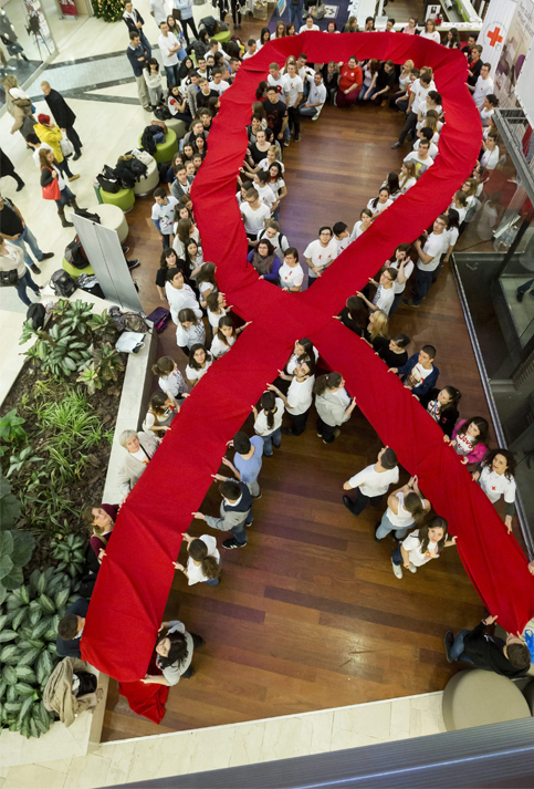 El símbolo contra el sida es reconocido mundialmente. 