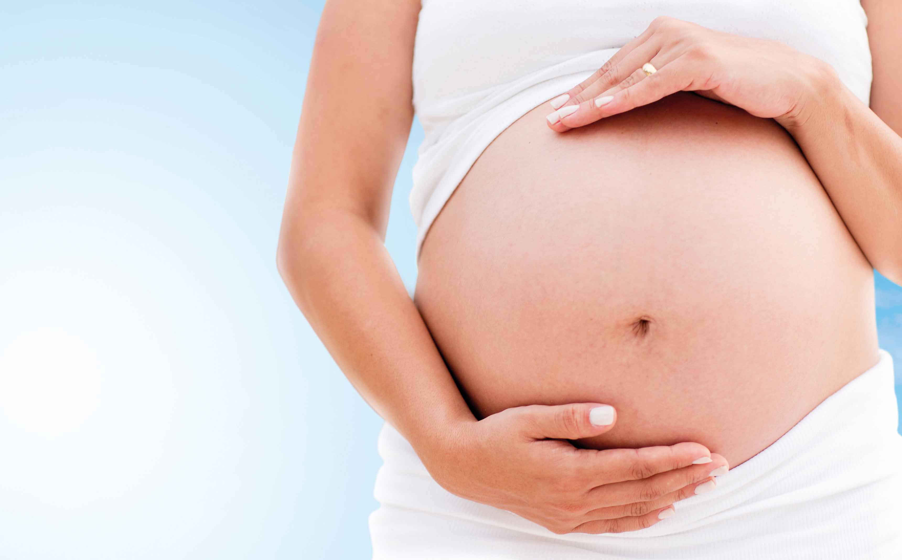 Las primeras 24 horas al momento del parto son las de mayor riesgo, tanto para la madre como para el bebé.
