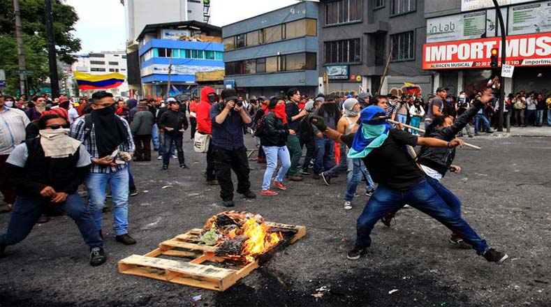 El presidente Rafael Correa recordó que en los meses que ocurrieron las protestas de sectores de la oposición incrementaron los delitos.