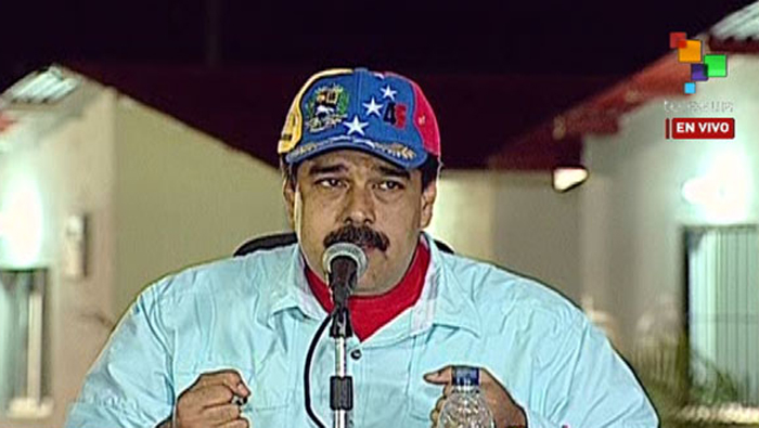 Maduro llama al pueblo venezolano a seguir dando ejemplo de democracia.