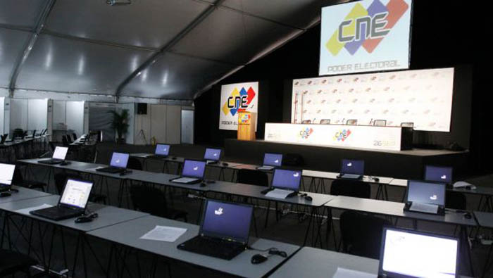 El Consejo Nacional Electoral (CNE) venezolano acreditó a periodistas y técnicos nacionales y extranjeros.