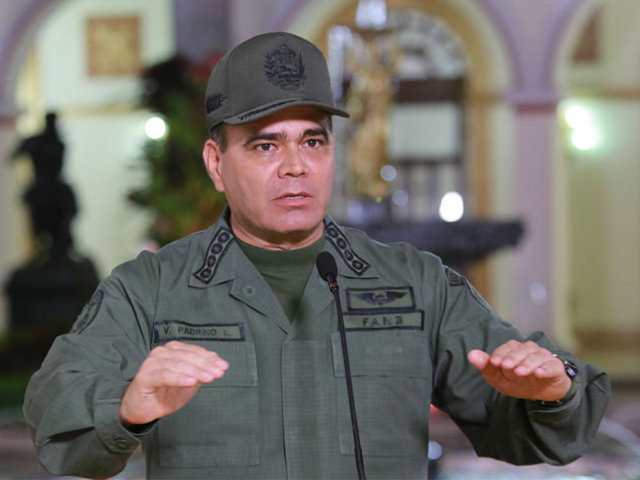 El ministro de Defensa de Venezuela, General en Jefe, Vladimir Padrino López llamó a sufragar con civismo y con la garantía de la protección por parte del Plan República.