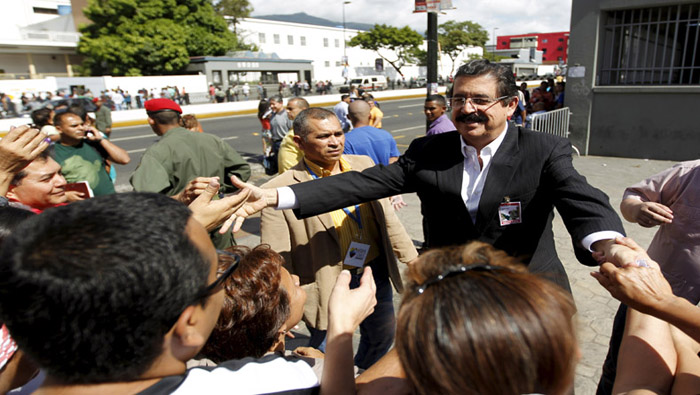 El expresidente de Honduras, Manuel Zelaya, llamó a no retroceder el proyecto socialista.