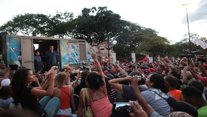 Maduro recibe propuestas de 200 voceros del poder popular