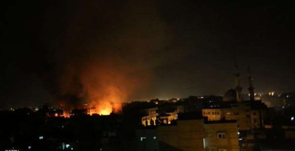 Ataques aéreos israelíes en Biet Lahia, Gaza.