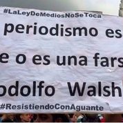 #LaLeyDeMediosNoSeToca es el lema de la primera manifestación que enfrenta el presidente de Argentina, Mauricio Macri a pocos días de haber asumido su cargo como jefe de Estado.