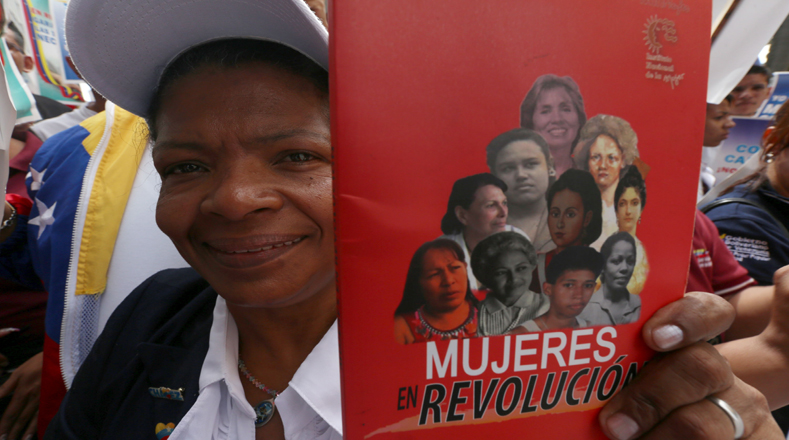 El frente de mujeres revolucionarias ratificó su apoyo al Gobierno de Nicolás Maduro.
