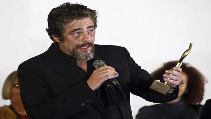 Del Toro asegura que se siente cómodo trabajando en Cuba