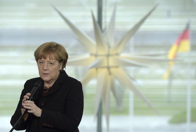 La canciller de Alemania, Ángela Merkel, defendió la misión militar de su país en Siria durante una sesión parlamentaria en Berlín.