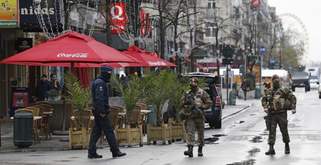 Bélgica: Van 9 detenidos relacionados con atentados en París