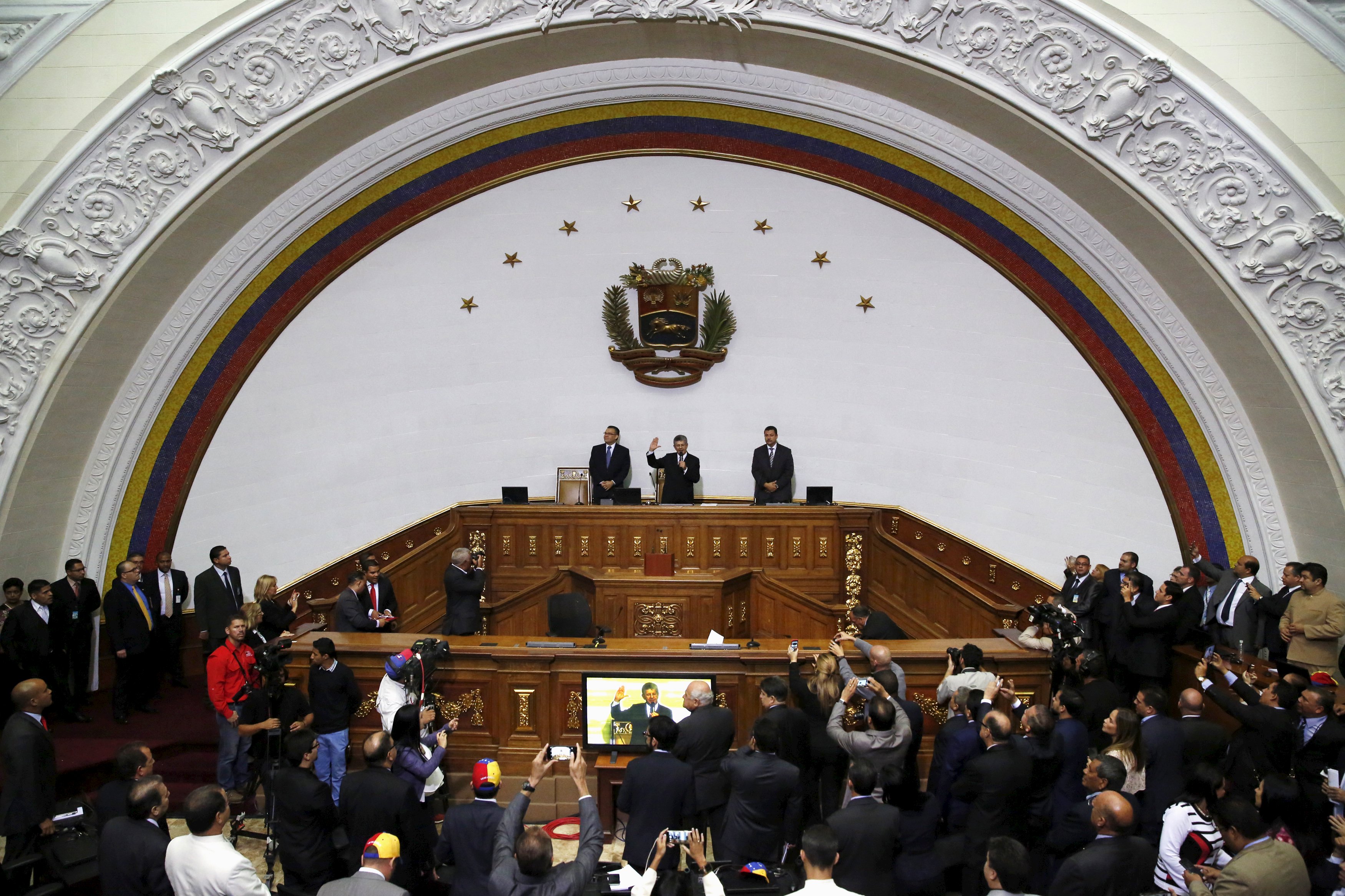 Los diputados opositores esperan derrocar el Gobierno de Nicolás Maduro en seis meses.