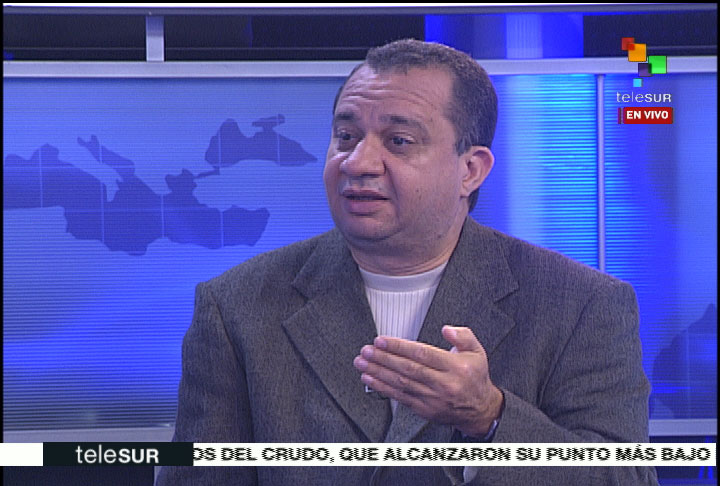 El diputado venezolano por el PSUV, Julio Chávez, manifestó que la oposición arrancó muy mal desde el propio acto de instalación del Parlamento.