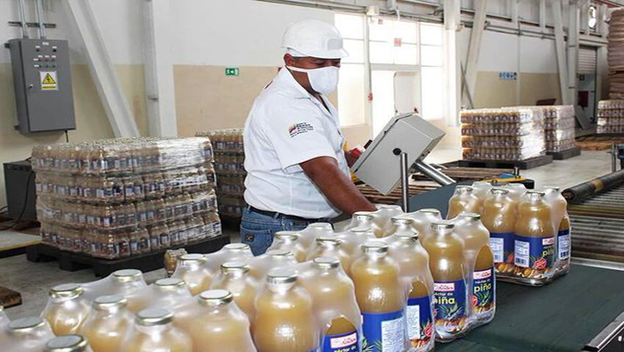 El Gobierno nacional a través del el sector industrial busca levantar la economía de Venezuela.