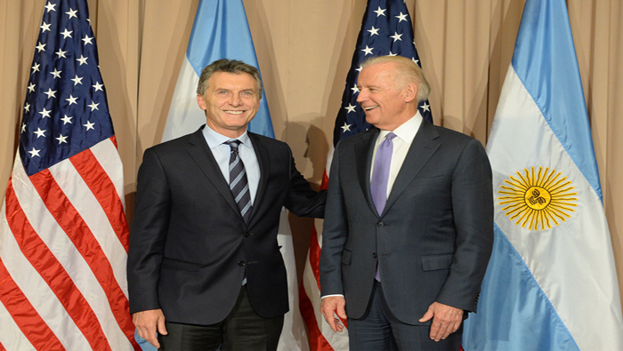 El presidente de Argentina, Mauricio Macri, y el vicepresidente de EE.UU. Joe Biden, trabajarán en el sector de seguridad y defensa.