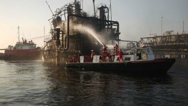 La estatal petrolera controló el incidente con personal de bomberos y operaciones.