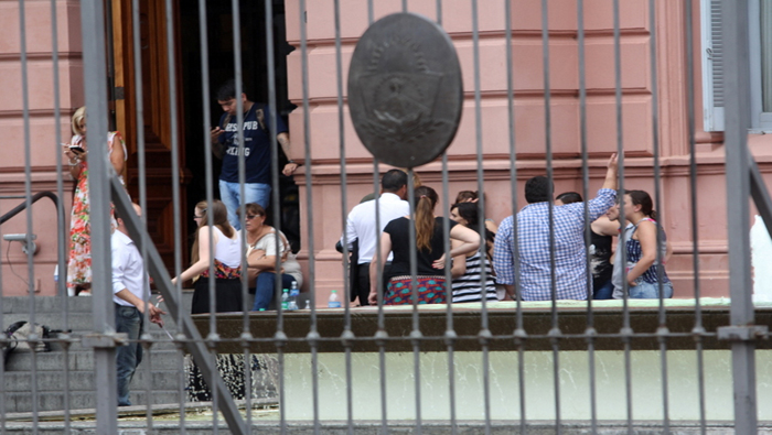 Organizaciones gremiales denunciaron que el Gobierno de Macri no explica el motivo de los despidos.