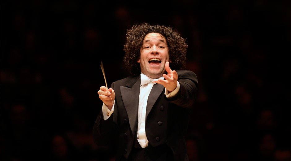 Gustavo Dudamel es un música y director de orquesta de Venezuela.
