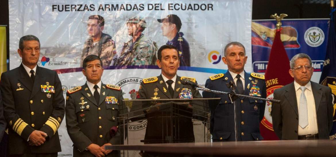 El mandatario ecuatoriano aseguró que las pensiones militares están garantizadas por el artículo 370 de la Constitución.