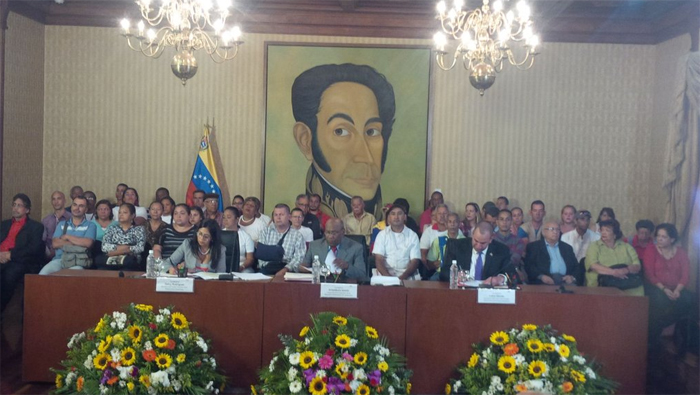 Delcy Rodríguez orientó al cuerpo diplomático en Venezuela sobre el contenido de la ley de Amnistía.