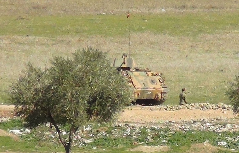 Tanques turcos adentrados 200 metros en la ciudad de Alepo, Siria