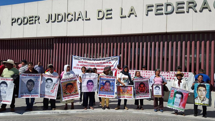 A 17 meses del caso Ayotzinapa, padres de normalistas exigen justicia