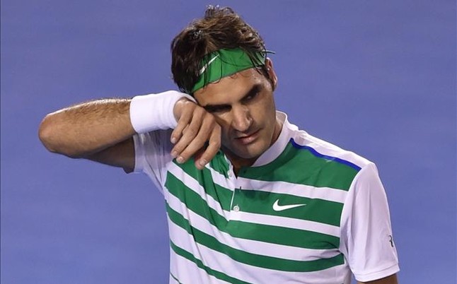 Roger Federer retrasa su retorno a la competición