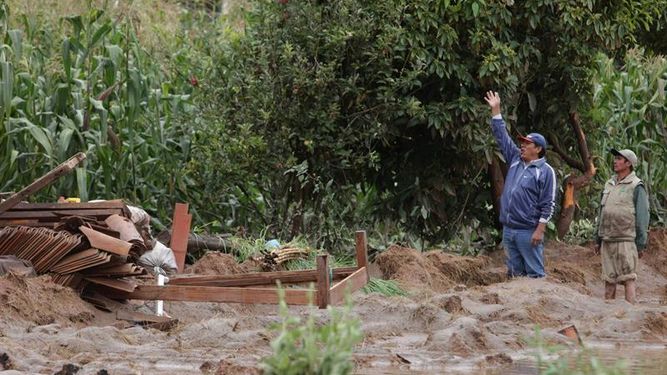 Las lluvias han anegado barrios enteros en zonas del Perú como Tumbes, Chiclayo y la sureña Arequipa.