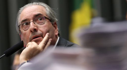 Cunha enfrenta un juicio político en la Comisión de Ética de la Cámara de Diputados por quiebra del decoro parlamentario.