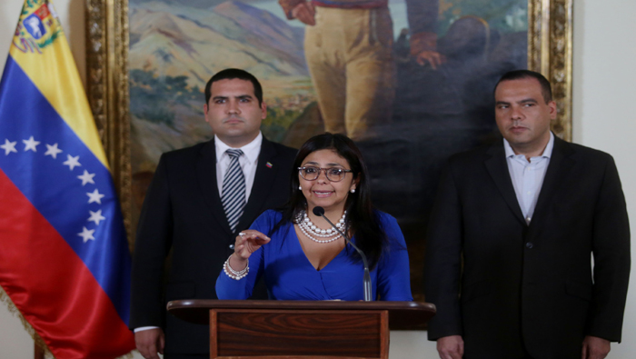 Delcy Rodríguez exigió a Luis Almagro no referirse a Venezuela.