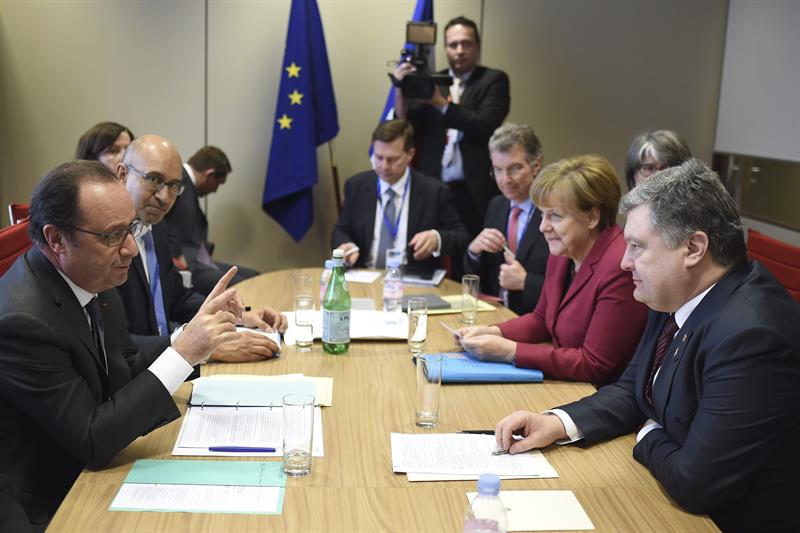 Líderes de la UE se reúnen para firmar un acuerdo con Turquía que, según la ONU, vulnera el derecho de los refugiados.