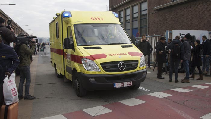 Los cuerpos de seguridad y rescatistas están desplegados en la capital belga