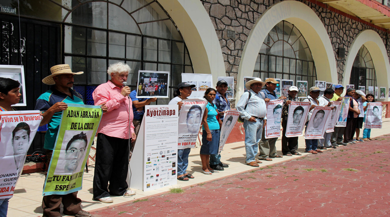 Padres de los 43 de Ayotzinapa no aceptarán acuerdo de ‘‘reparación del daño’’.