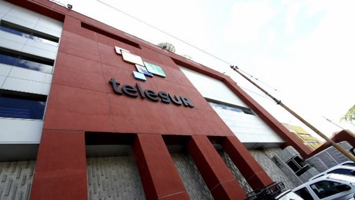 El titular de Medios y Contenidos Públicos de Argentina, Hernán Lombardi, anunció que su país abandonará el canal multiestatal teleSUR.
