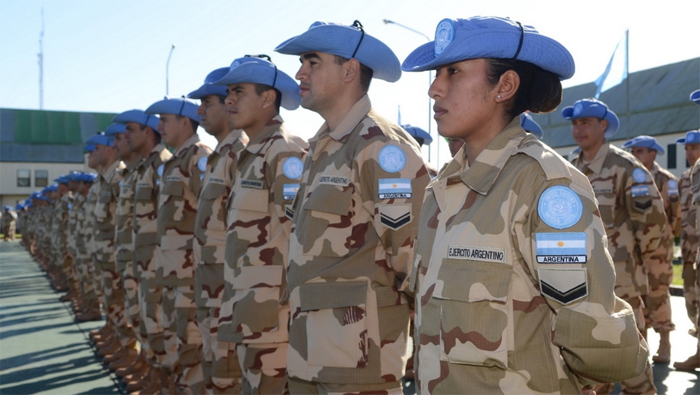 Macri promueve un cambio en la formación de militares argentinos.