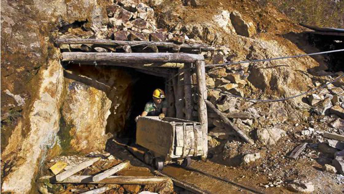 Minería en Colombia ocupa 5 millones de hectáreas, pero la agricultura solo 4 millones.