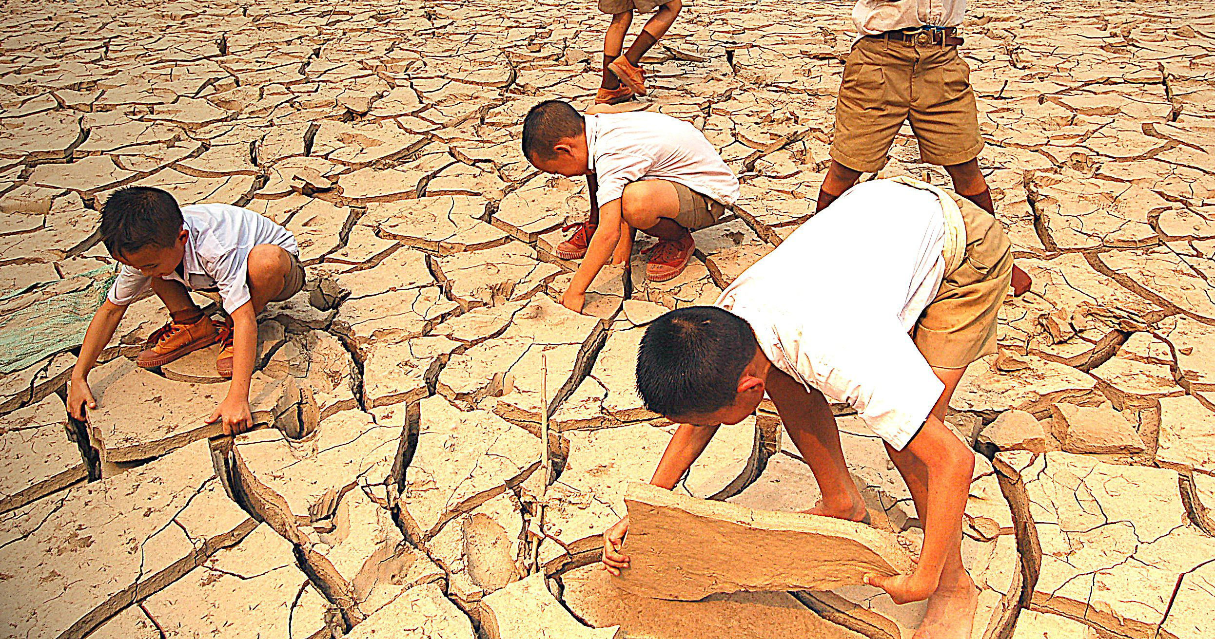 La sequía ya comienza a afectar a los países de Asia. Tailandia comenzará a utilizar químicos para inducir la lluvia en su territorio.