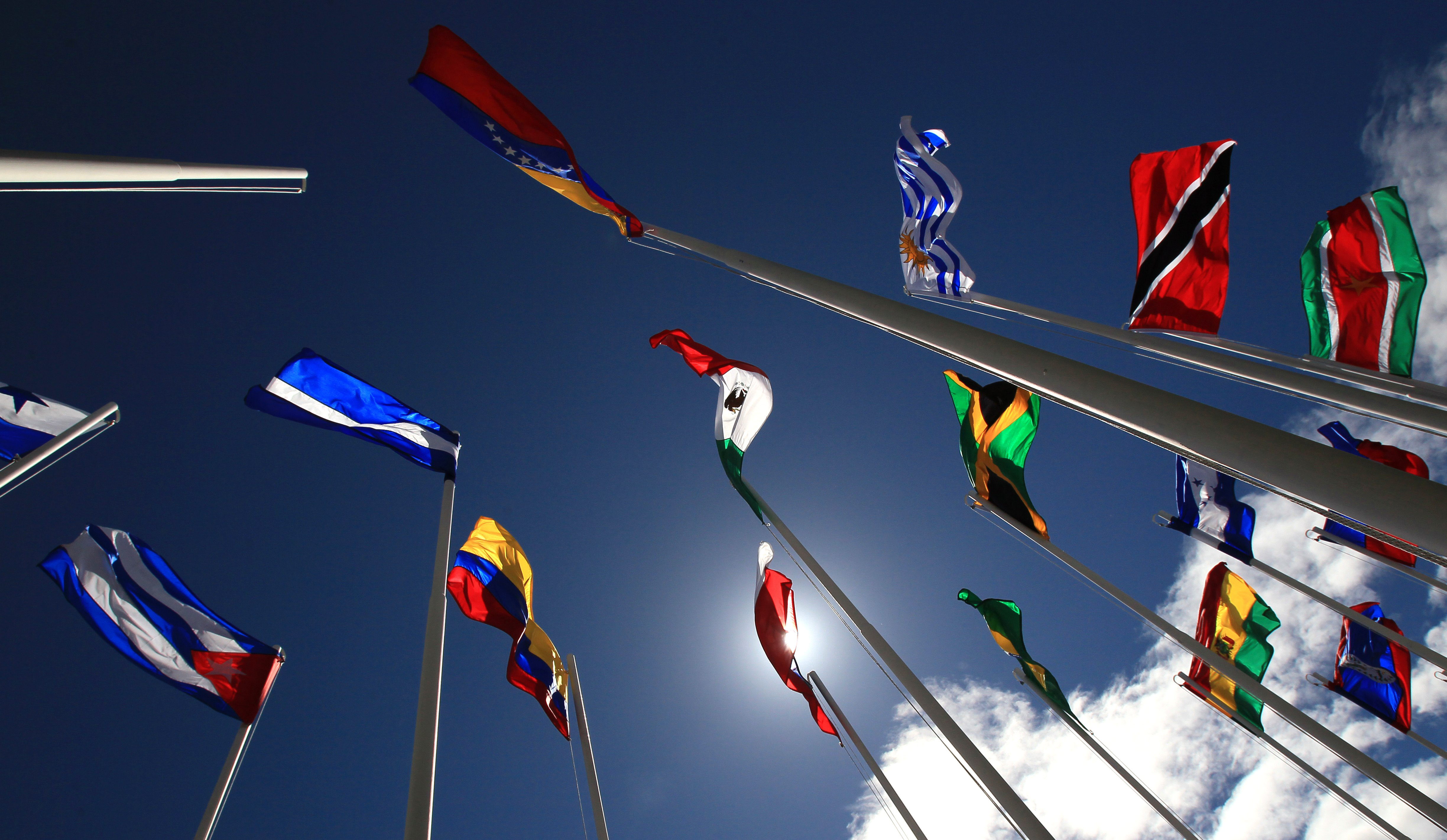 Latinoamerica busca alternativas al FMI y BM