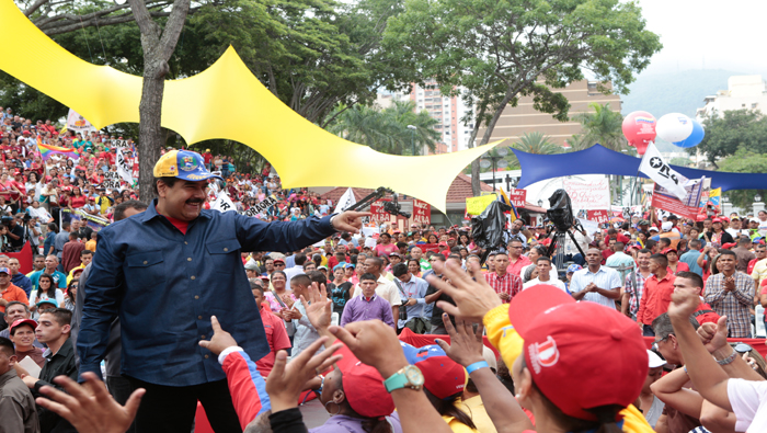 Los venezolanos respaldaron la decisión del TSJ de declarar inconstitucional la ley de propiedad de las viviendas de la derecha.