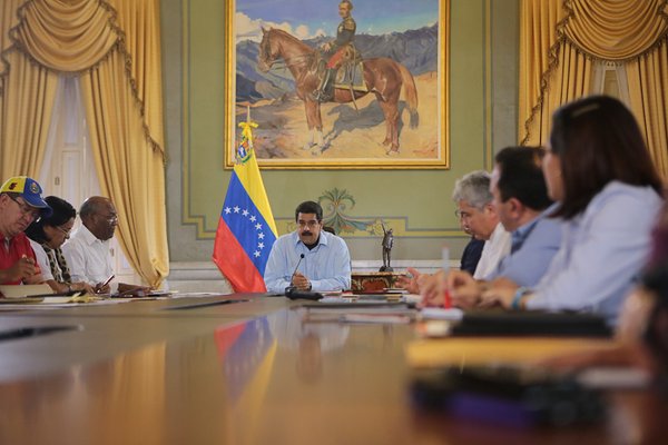 En Venezuela “hay un golpe de Estado en marcha”, alertó este jueves el presidente Maduro.