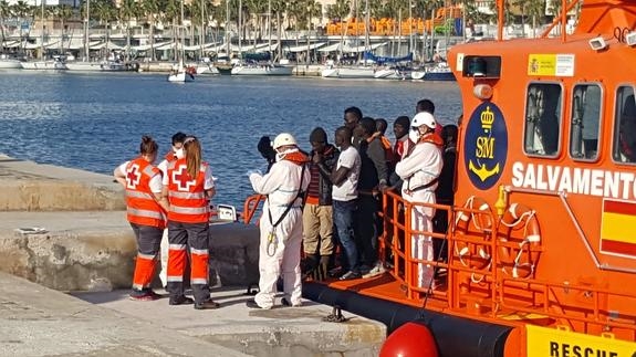 Fue organizado un dispositivo de seguridad para buscar la patera en el Mediterráneo.