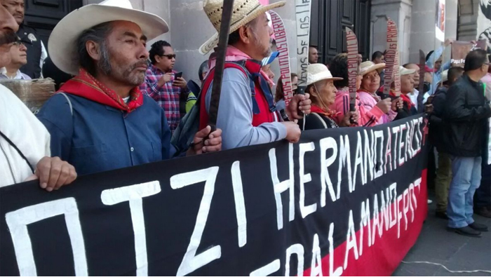 Comuneros exigen al Gobierno garantías ante la presencia policial que se registra en Atenco.