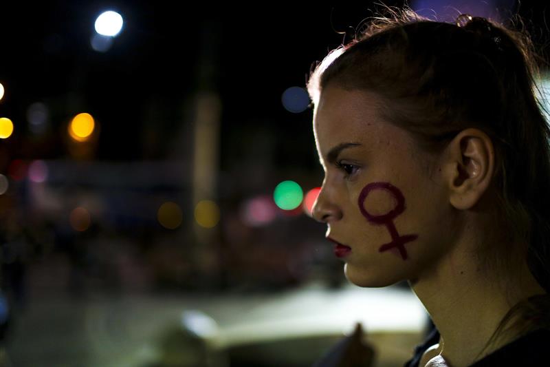 En río de Janeiro se registraron manifestaciones contra el aberrante acto.