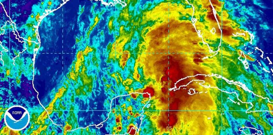 Para primeras horas de la tarde del lunes una porción de la costa oeste de Florida puede estar bajo condiciones propias de una tormenta tropical.