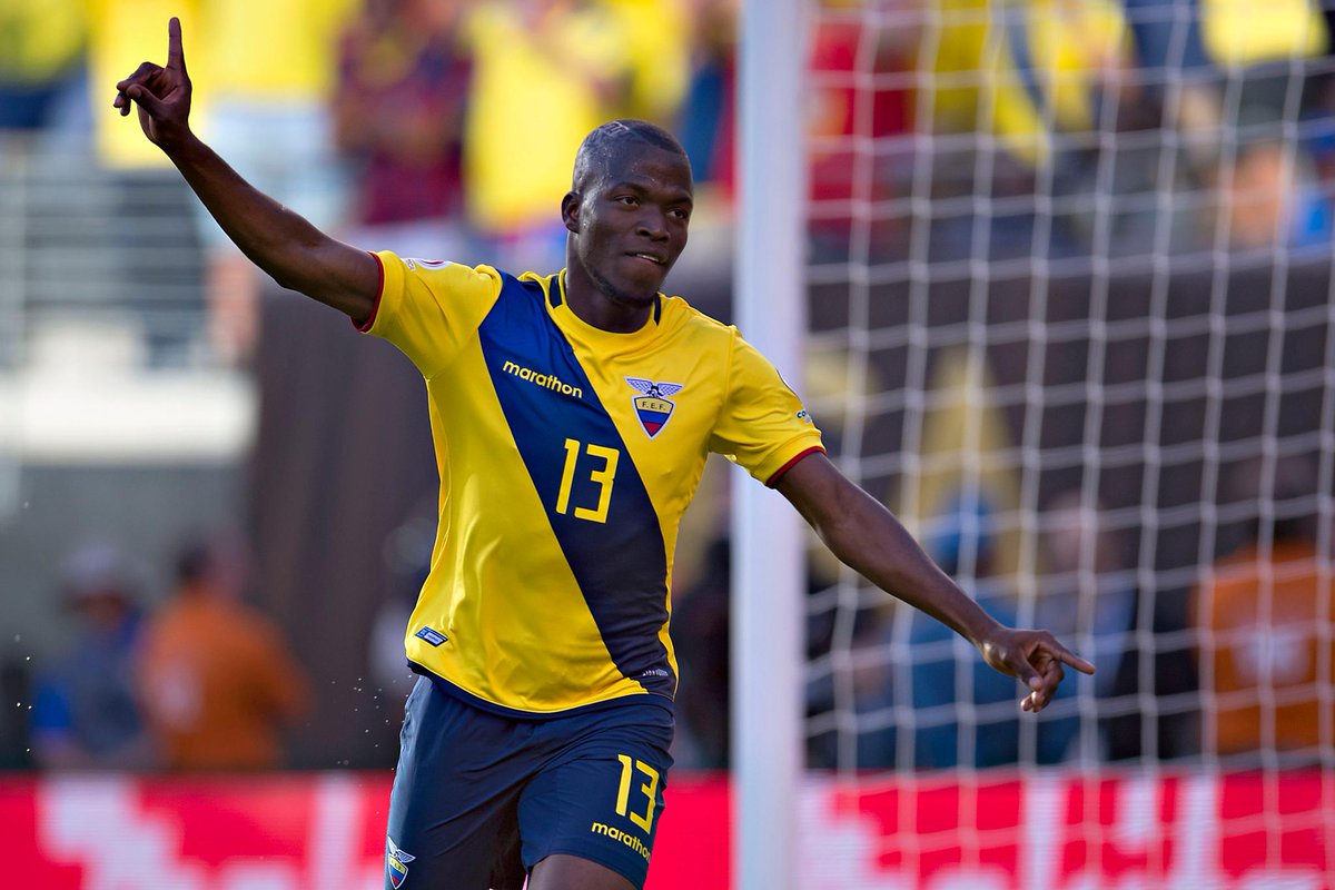 Ecuador golea 4-0 a Haití y avanza a cuartos de la Copa América