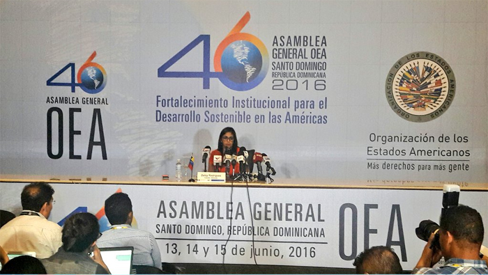 Delcy Rodríguez aseguró que Venezuela triunfó en la OEA pese a los ataques de Almagro.