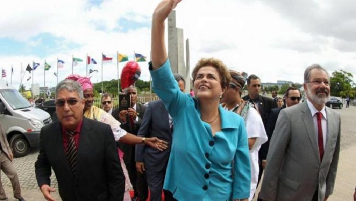 La presidenta Rousseff llegó acompañada de varios políticos como Rui Costa y Marcelo Nilo.
