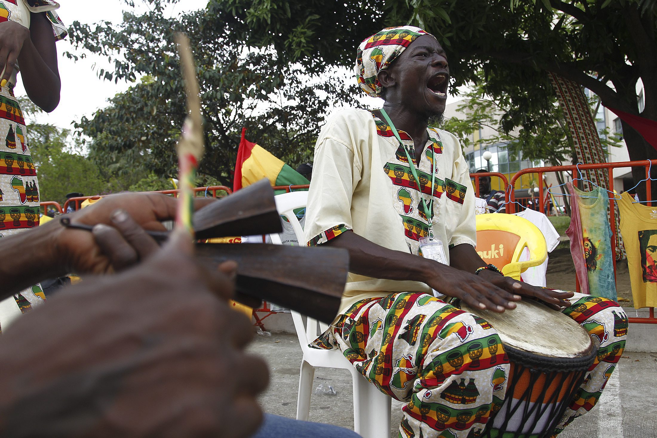 Músicos del grupo Ivoire Binghi en Costa de Marfil.